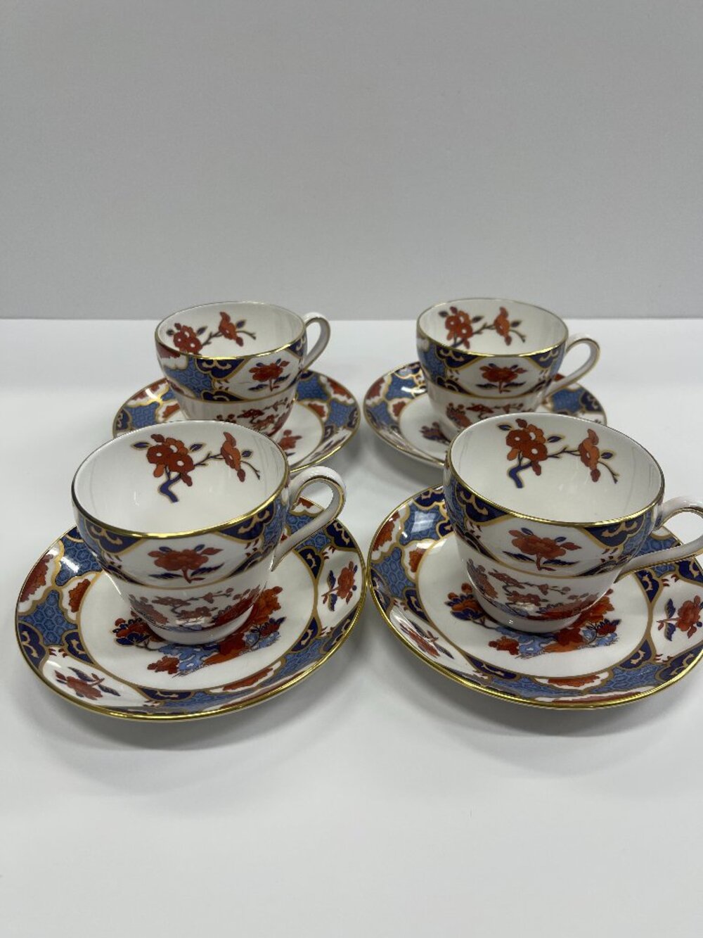 Spode Shima Y8172 Vintage Bone China 4 Cup & Saucer Sets England